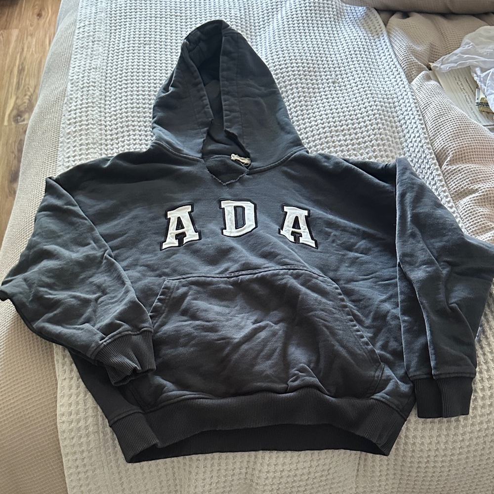 Adanola ADA Appliqué Crewneck Hoodie - Dark Gray